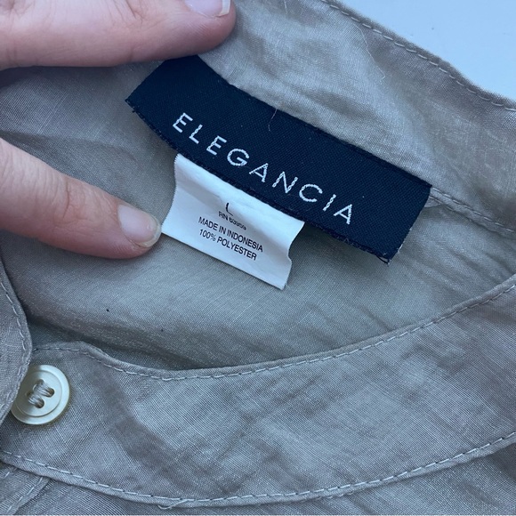 Shimmery Sheer Gold Lightweight Button Up Shirt Women’s Large Elegancia Pockets - Picture 7 of 8